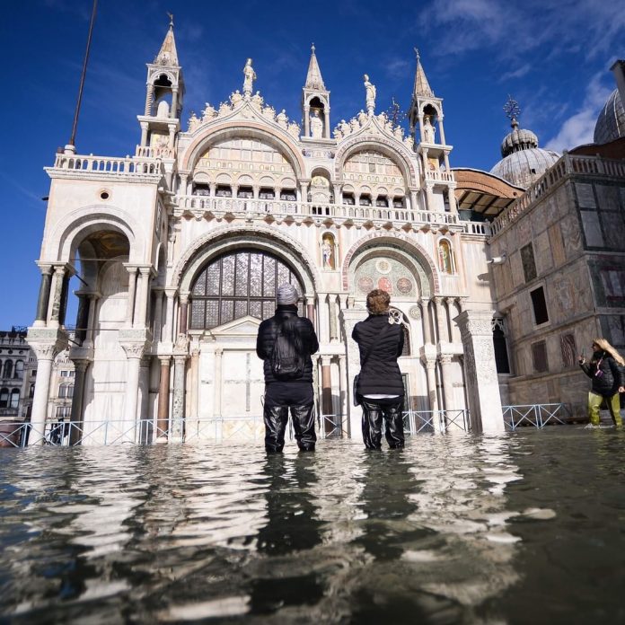 Venice is Sinking as the Sea Level Rises