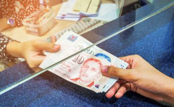 money exchange, collect at airport