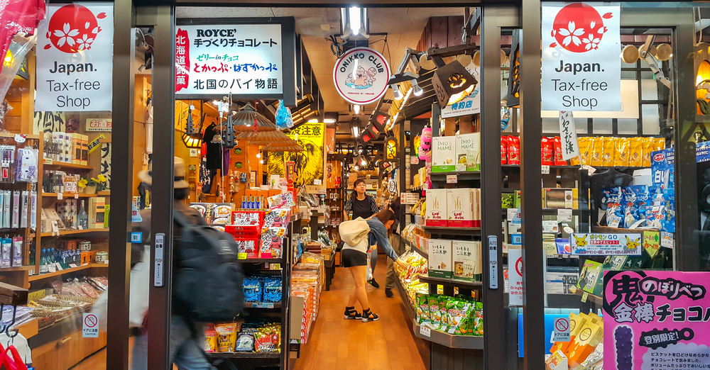 Tokyo,,Japan,-,November,29,,2016,-,People,Shops,At