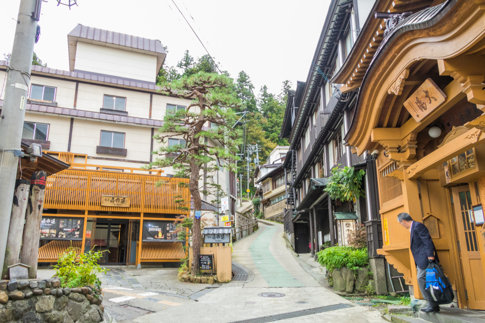 Nozawa,Onsen,Is,A,Hot,Spring,Town,Located,On,The