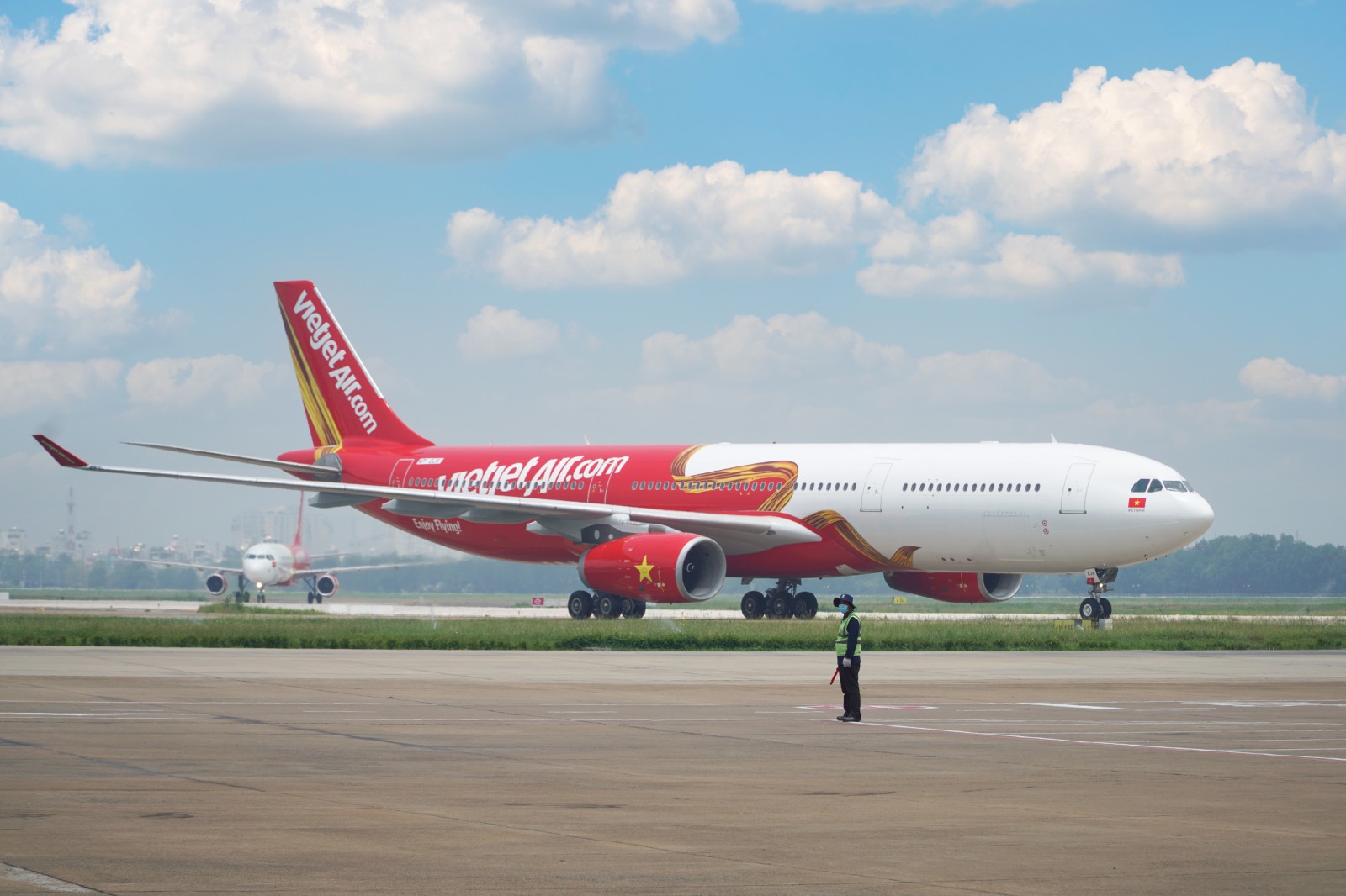 Vietjet Inaugural Flight From Hanoi To Melbourne Has Taken Flight